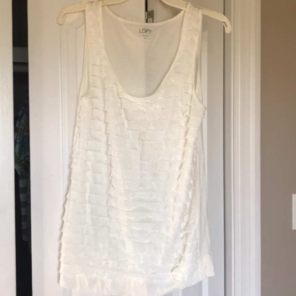 Women’s ruffle tank